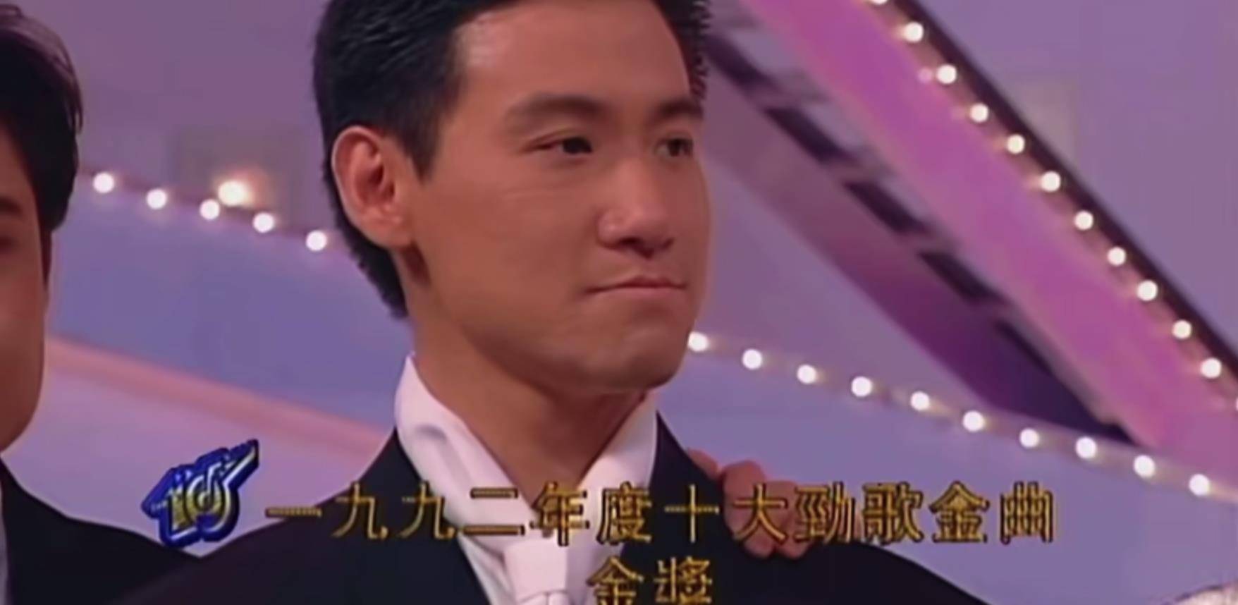 = 大半个香港娱乐圈在娱乐圈和传媒圈驰骋了半辈子的俞峥,交友相当