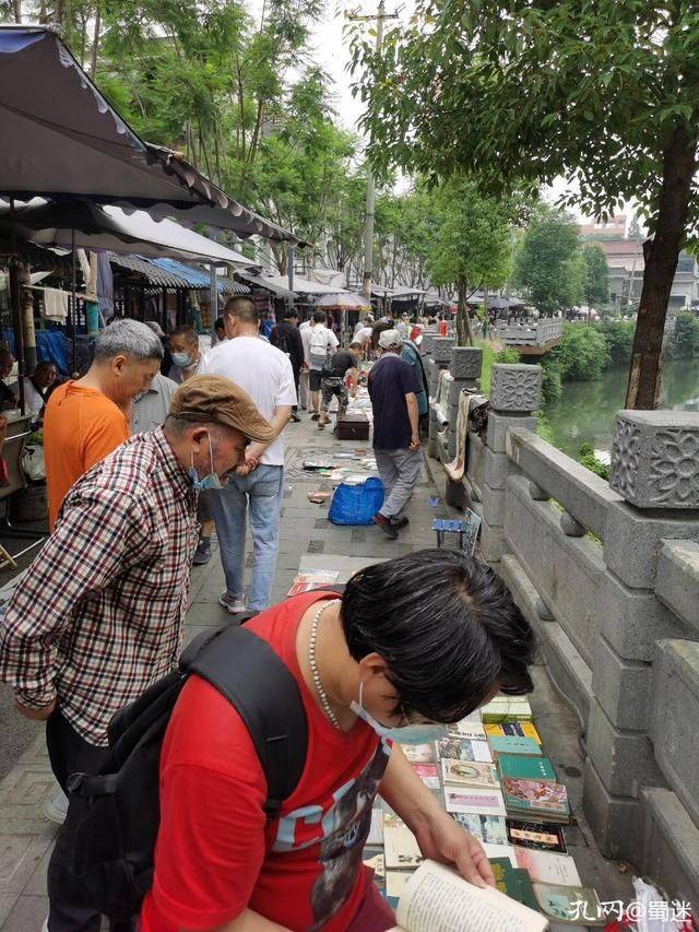 作為準一線城市,舊書市場還不太成氣候_沿河_古玩_規模