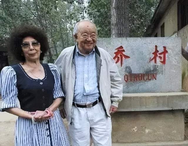 原创乔羽和佟琦的爱情两人差距那么大为何能夫妻相守68年不相分离