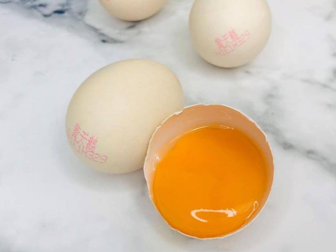 黄天鹅鸡蛋加色素图片