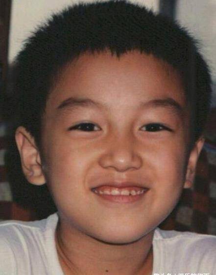 陈妍希儿子正面照曝光,生性活泼,网友:星星长的好像晓哥_陈晓和_孩子