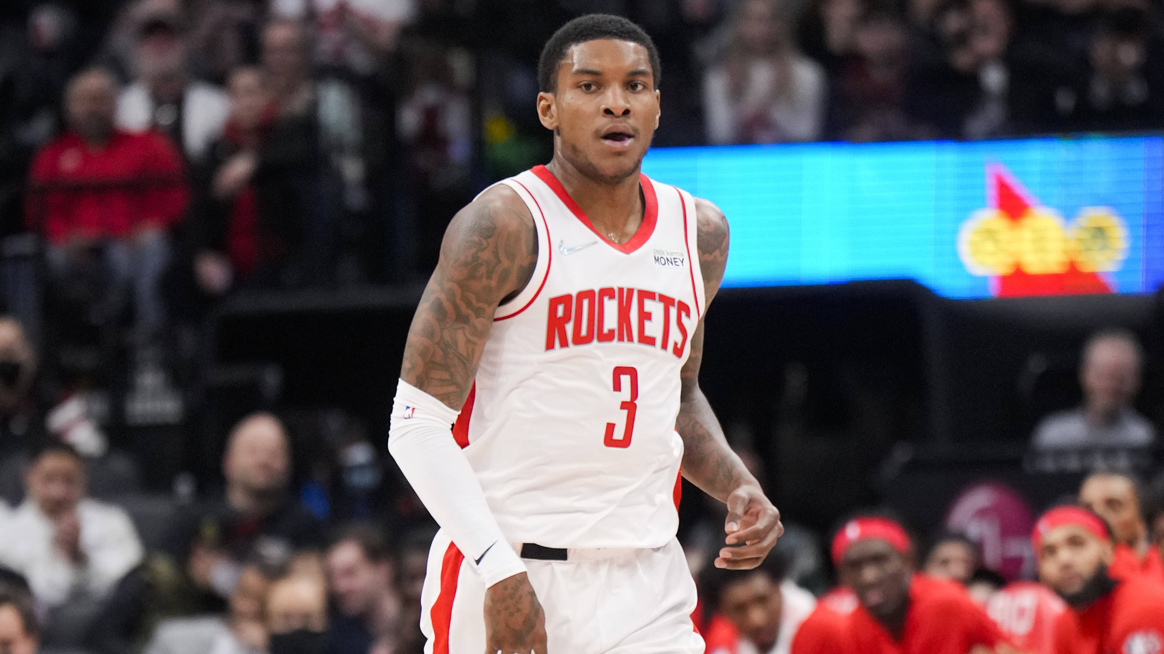 2悍将与球队谈论续约问题,小马丁提出交易要求_火箭_球员_泰特