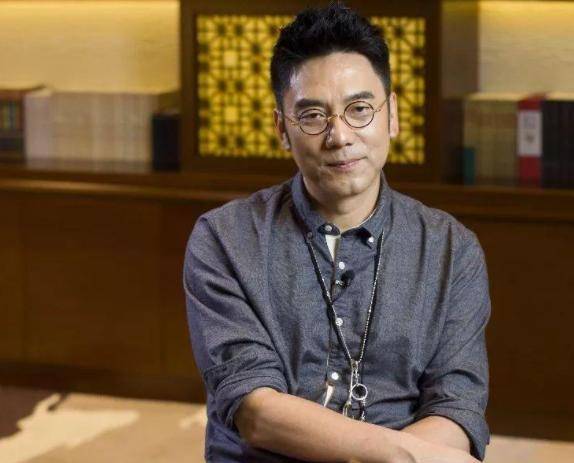 林依轮转发网友的p图:林依轮与儿子互换身份?_节日_照片_小宝宝