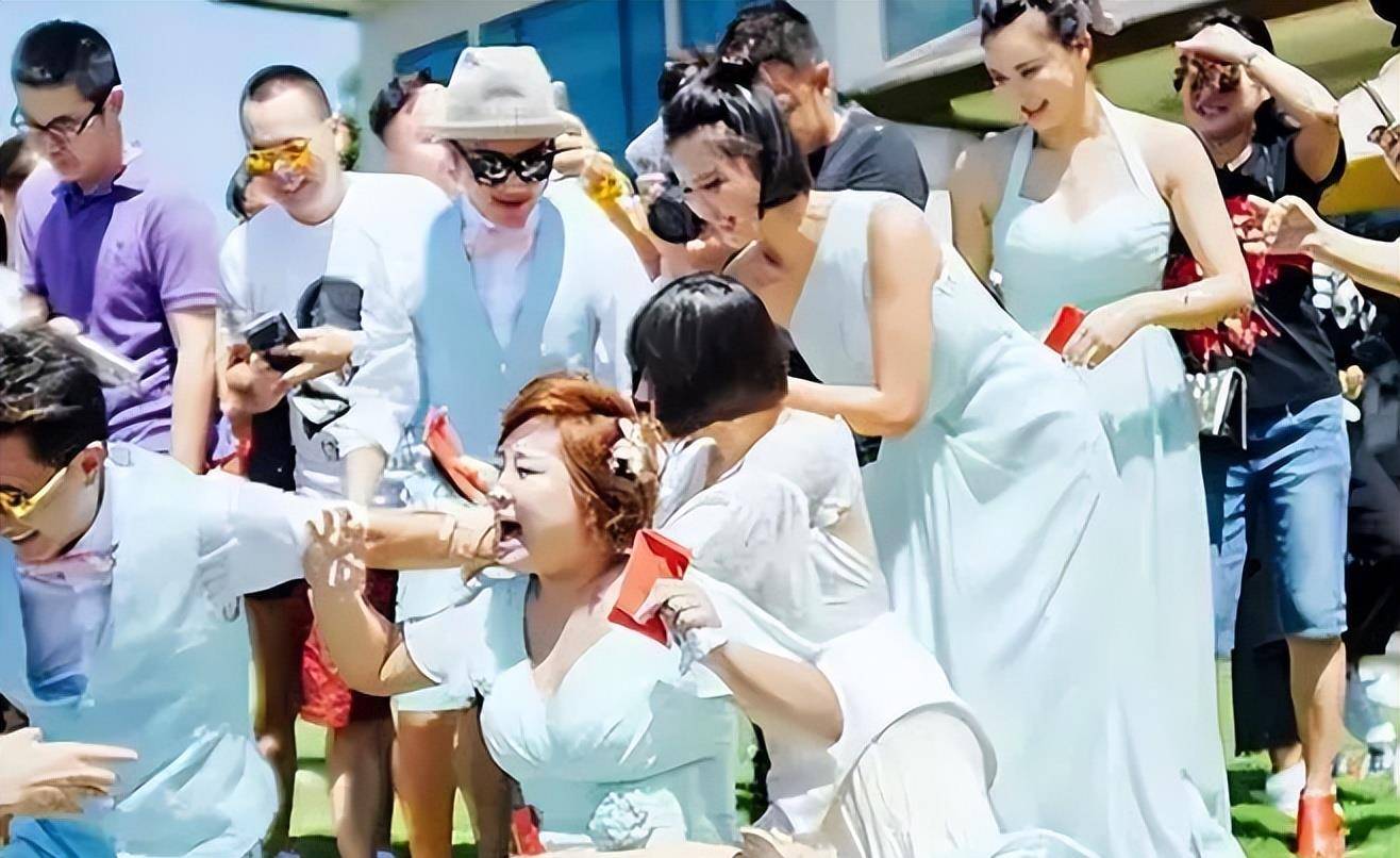 "过去6年了,有人大翻身,有人风光不再,有人烂片不断_柳岩_贾玲_婚礼