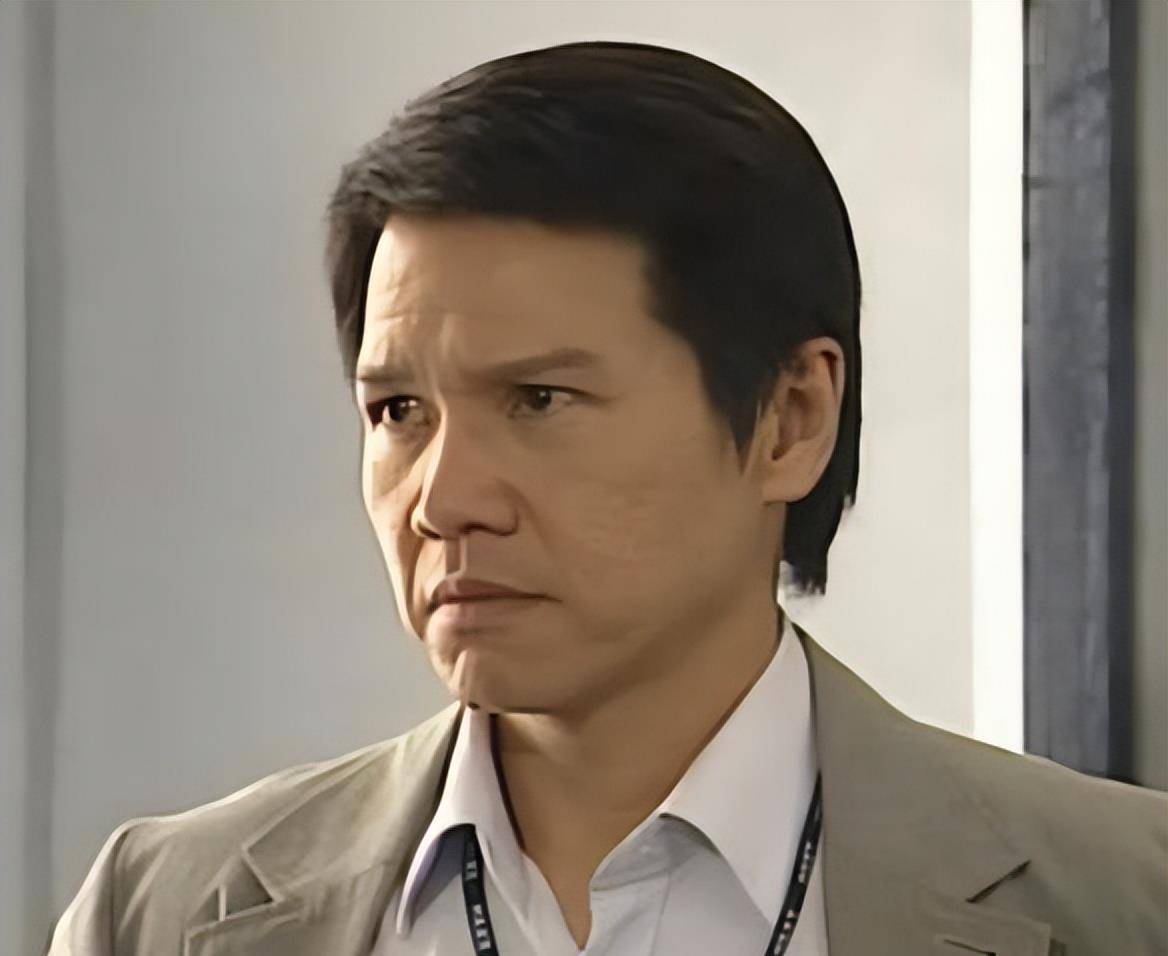 65岁老戏骨晒移居加拿大近况,吃火锅过节,三代人齐聚其乐融融_林嘉华