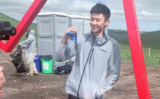 26岁宁泽涛退役120天没工作,女友身份遭泄露,其家庭背景显赫!