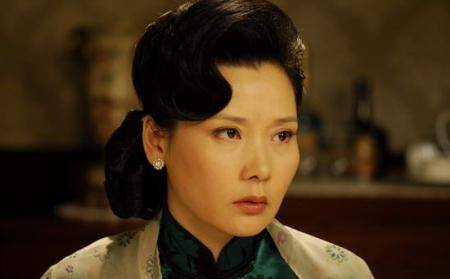 原创姨太太何赛飞娱乐圈真无绯闻的女人温婉大气又专一