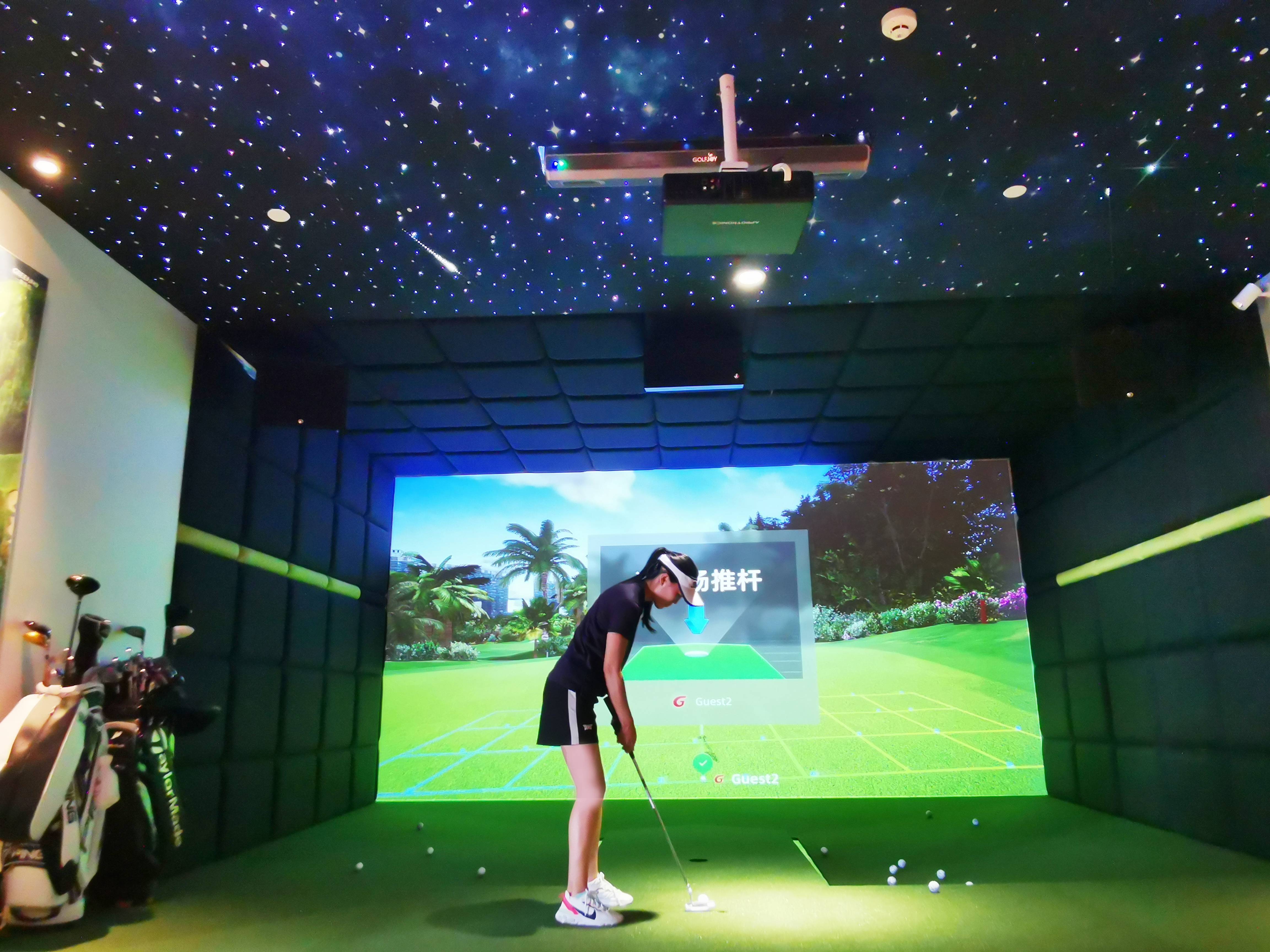 顺应时代发展的高尔夫模拟器行业首期衡泰信高尔夫模拟器试打会