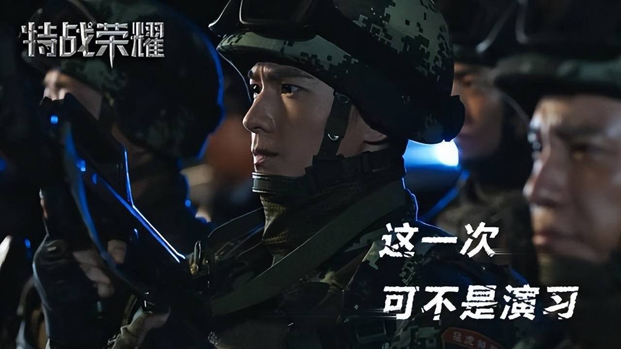 13位穿警服男神盘点:陈晓真帅,张若昀又酷又飒,刘德华直接封神