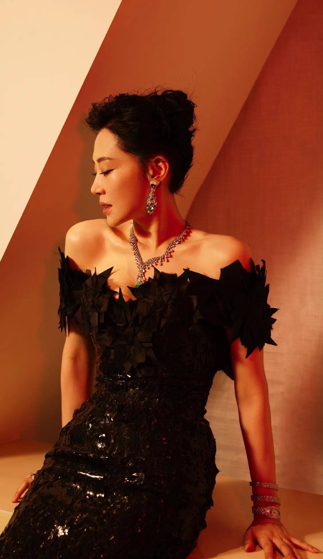 不老女神许晴,真正诠释了什么叫岁月从不败美人,真是美绝了_容颜_容貌