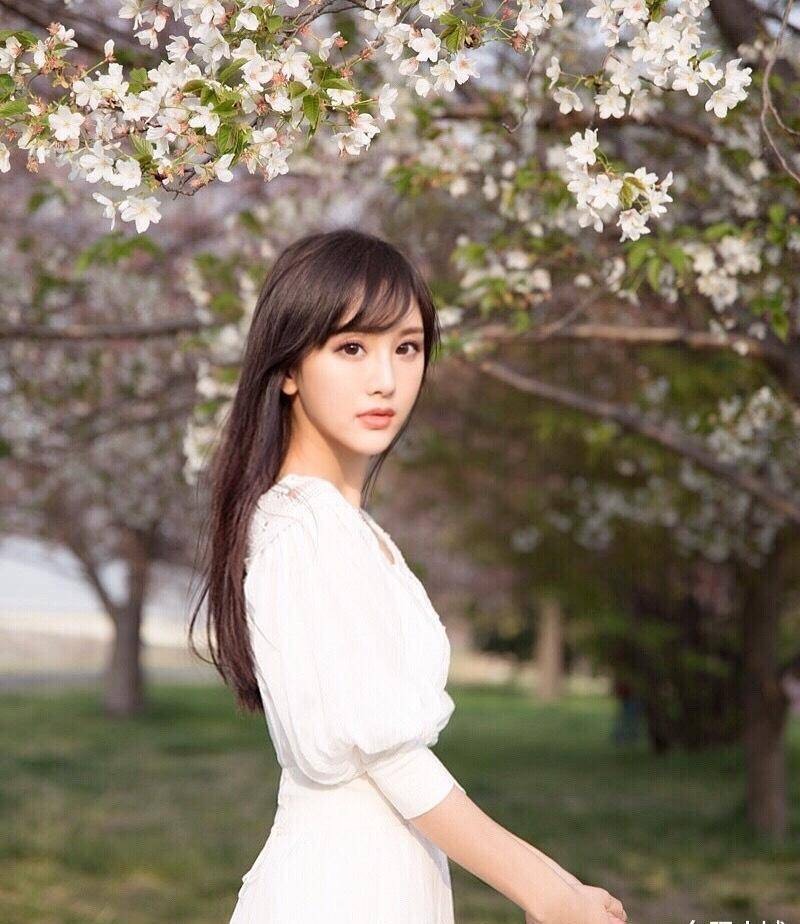 陈静当年自毁长城闪退娱乐圈复出后任达华也救不了她