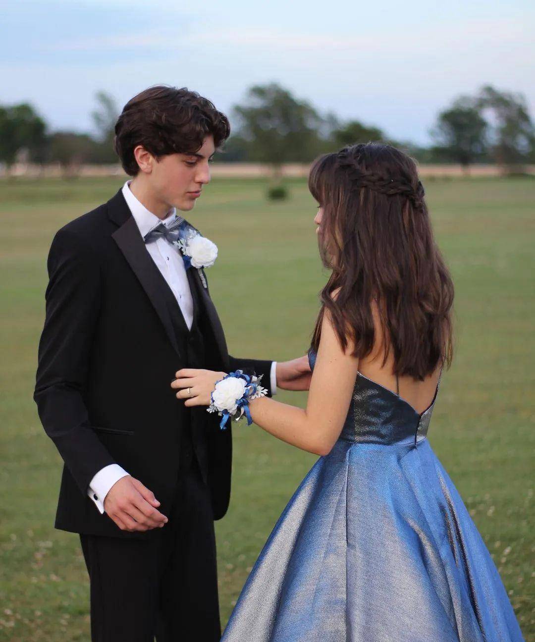 原创00后国外超甜情侣爆红tiktok高颜值配一脸网友我又恋爱了