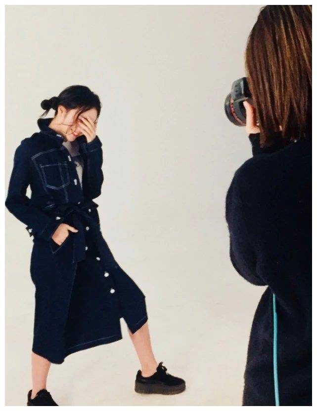 原创旋风少女曲光雅怕是第一个有丝袜腿的人鞋子都穿不住