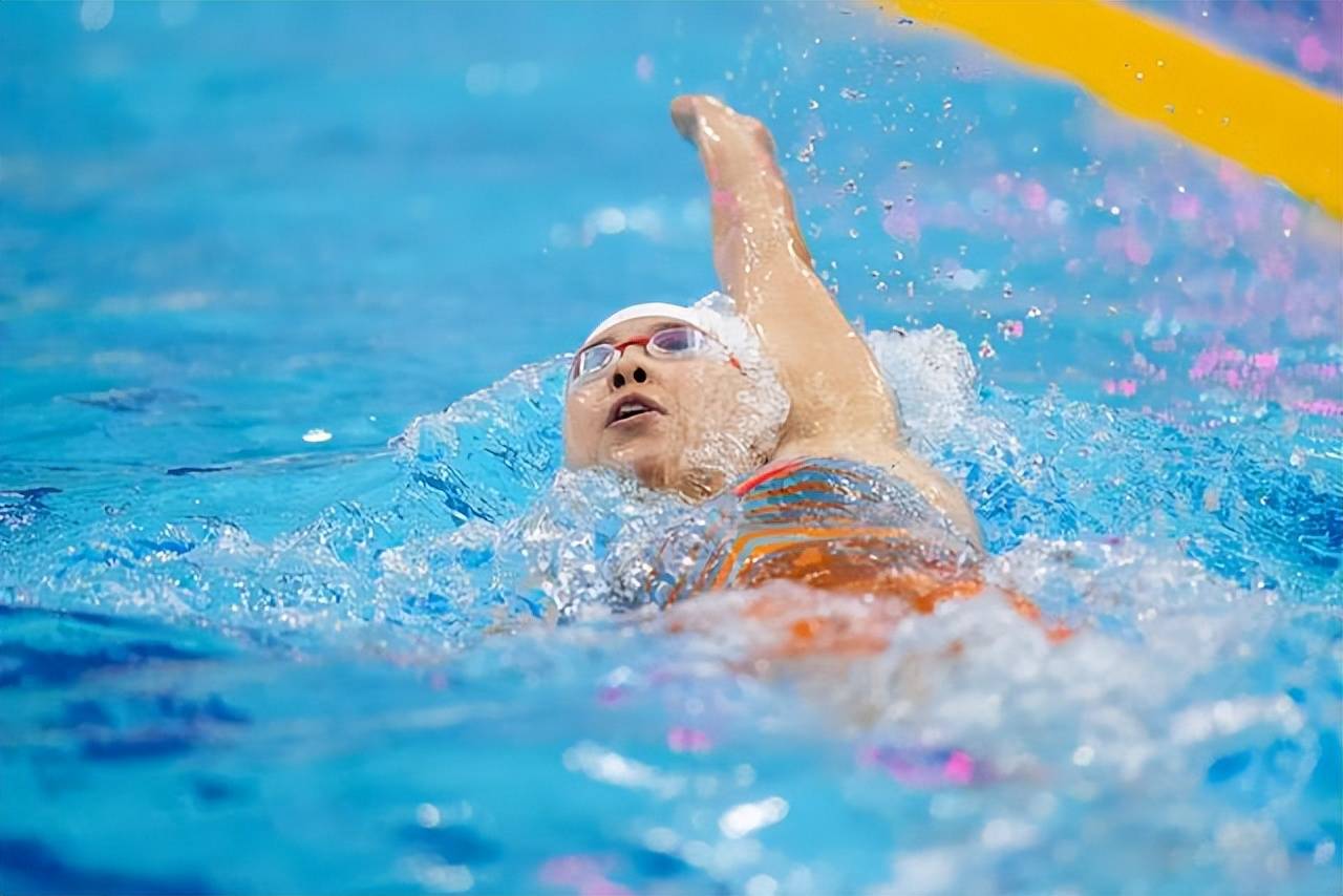 游泳世锦赛小将彭旭玮晋级200米仰泳决赛