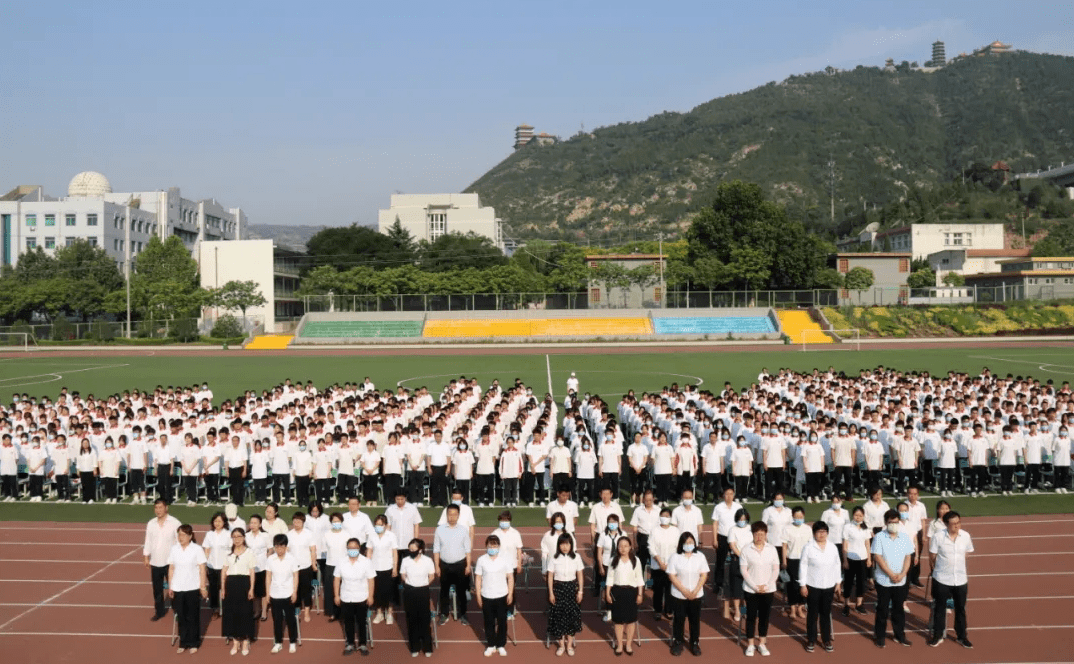 韓城市象山中學家委會傳出好消息高考喜獲人民滿意好成績