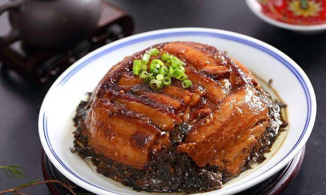 美食制作攻略——入口化渣的咸烧白好吃不会做?