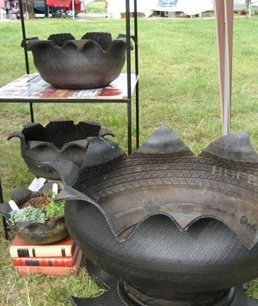 旧轮胎扔了多可惜 3招改造成花坛放庭院里 邻居都夸我心灵手巧 方法 个性 裁剪 旧轮胎扔了多可惜 3招改造成花坛放庭院里 邻居都夸我心灵手巧 方法 个性 裁剪