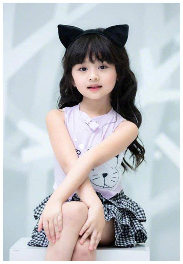 泰国6岁童模靠成人妆拿下选美冠军,当她卸掉浓妆,美成洋娃娃!