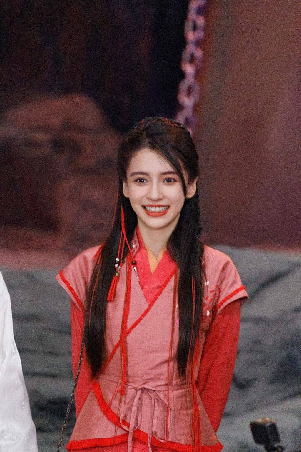 angelababy红色汉服活动照合集