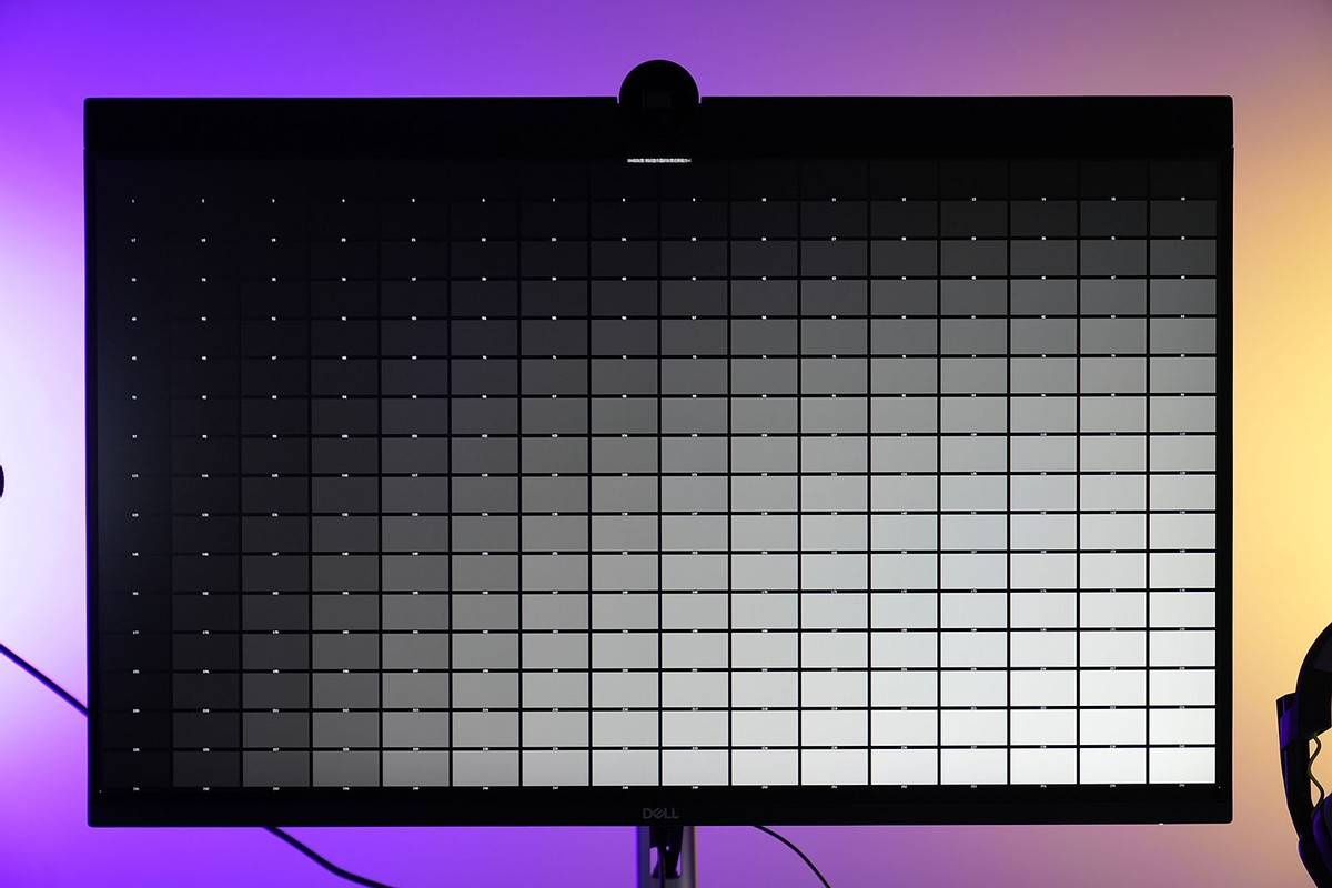 支持确有奇效纯黑测试 画面纯净 几乎没有漏光现象六色纯色均较为自然