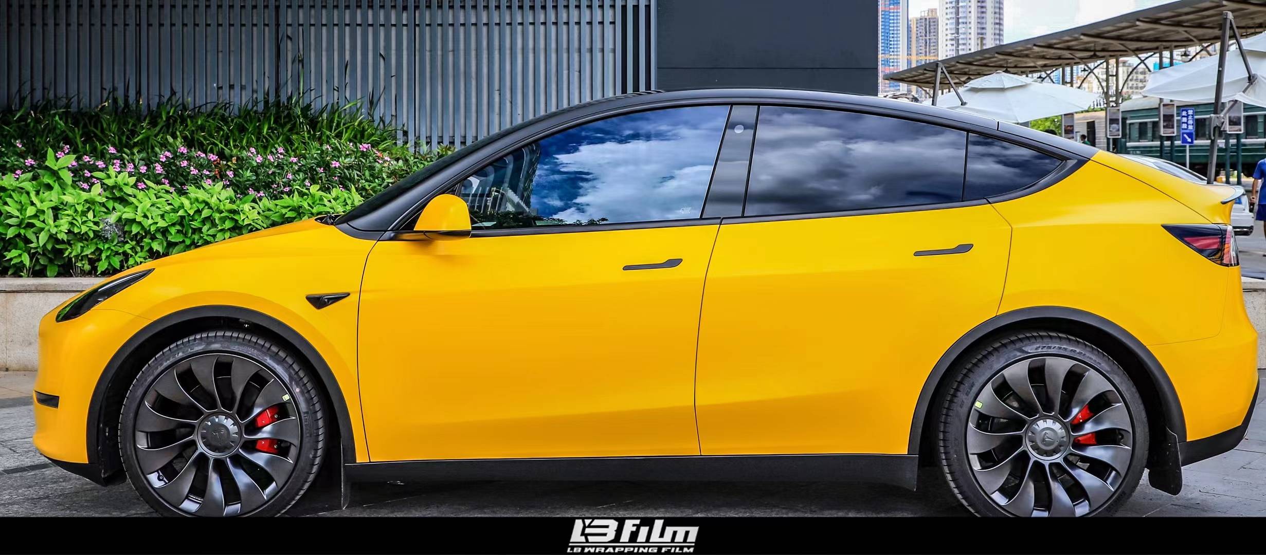 特斯拉modelylbfilm改色膜电光金属黄金黄灿烂即视感