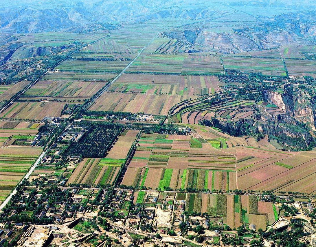 早在接近2000年前的诸葛亮时代,关中平原和附近的地形地貌.