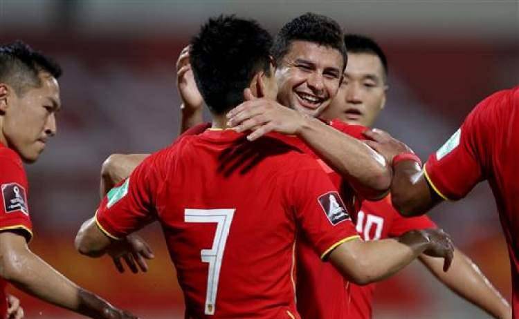 原创             世预赛12强赛明天分组抽签，中国队已沦落为对手眼中的“软柿子”