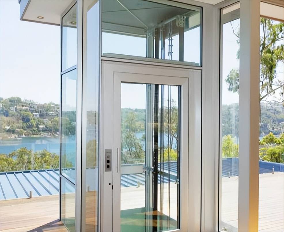 为什么很多的用户选择曳引式别墅电梯?