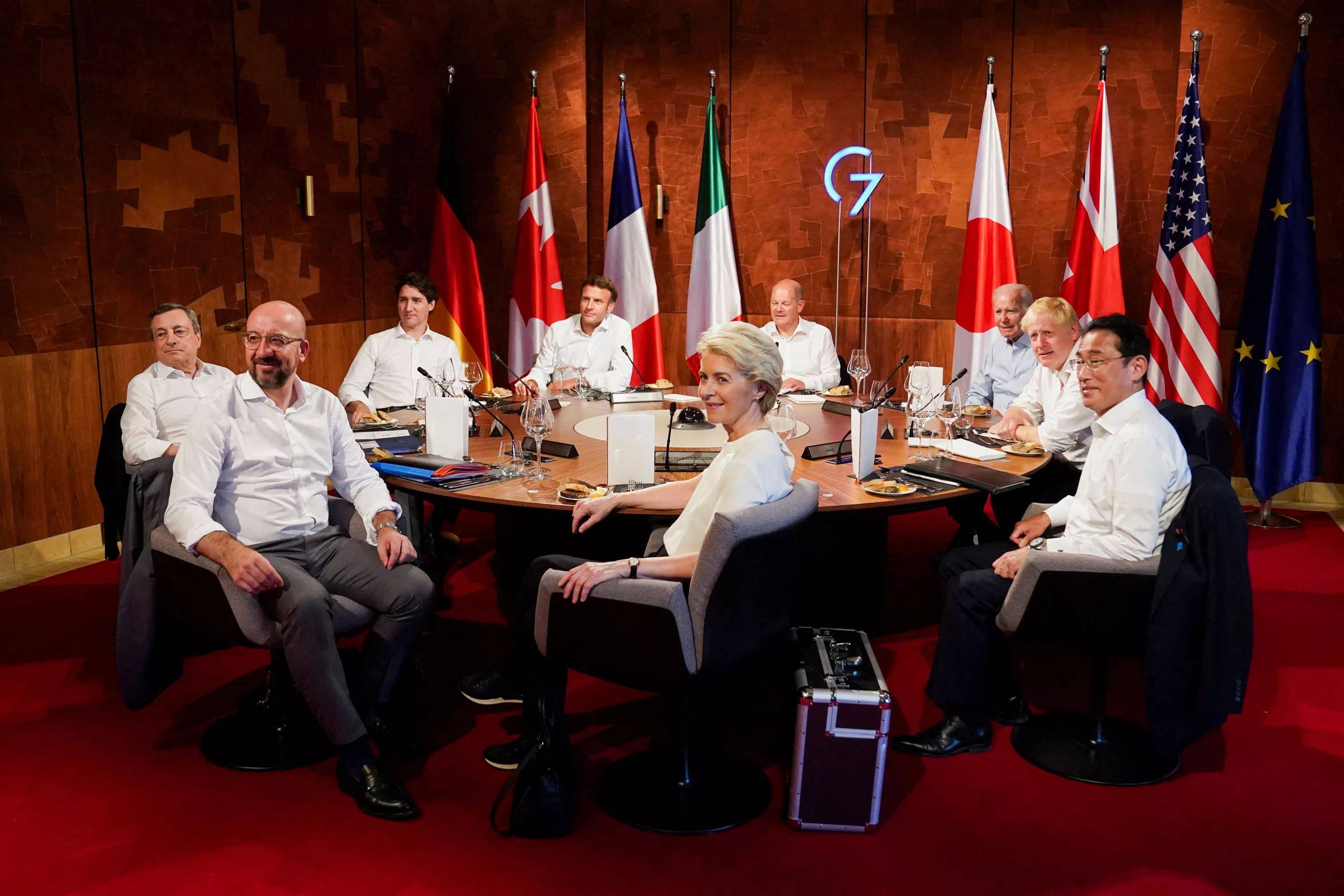 原创跟着美国混三天饿九顿g7峰会秀团结拜登只想拉人上贼船