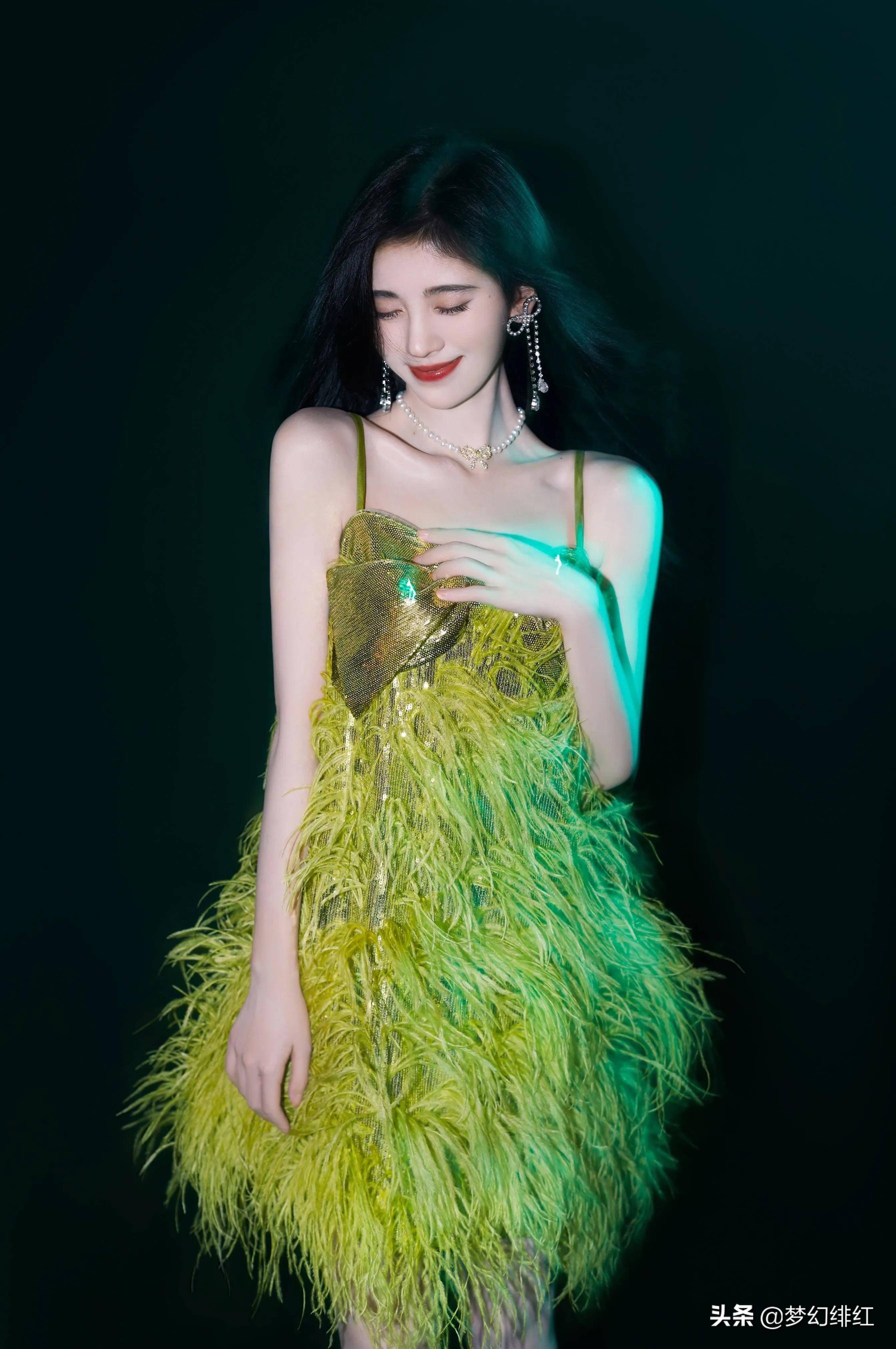 原创美人鞠婧祎的时尚写真哪套造型撩拨了你的心