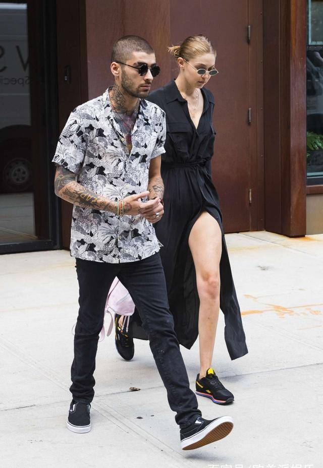 近日,当红超模吉吉·哈迪德(gigihadid)被拍到跟男友泽恩·马利克