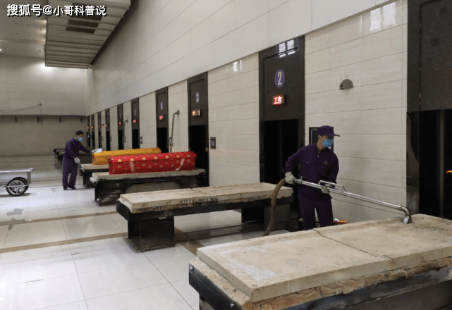 人去世后被拉到殡仪馆为何要进行堵肛门操作到底有哪些原因