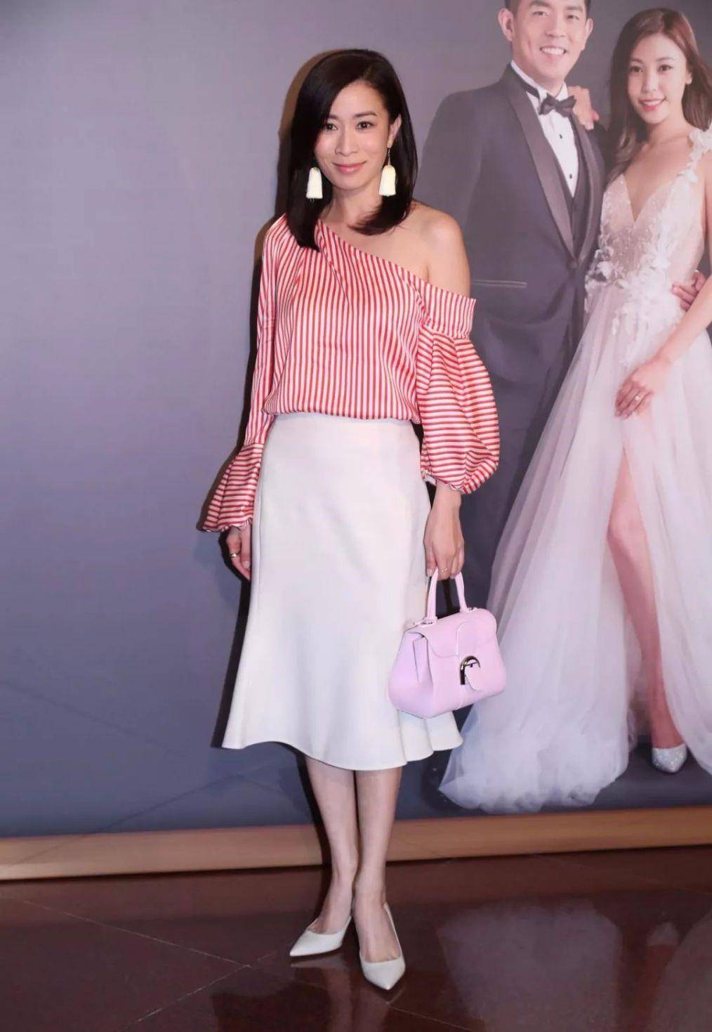 佘诗曼45岁还演少女,虽然港星都挺抗老,但并不是不老啊