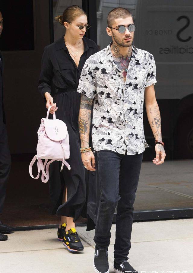 近日,当红超模吉吉·哈迪德(gigihadid)被拍到跟男友泽恩·马利克