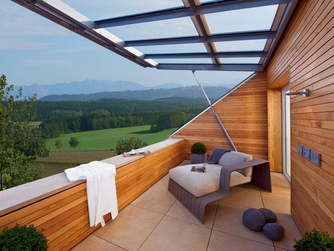 斜面阁楼也能做阳光房室内通透明亮这样装让你家面积扩大10平