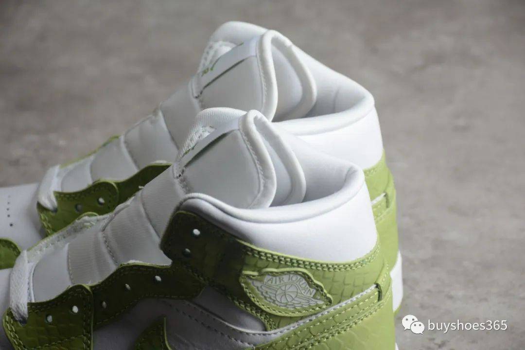 Air Jordan 1 Mid &quot;Green Python&quot;AJ1白绿蛇纹 女款中帮复古篮球鞋 DV2959-113