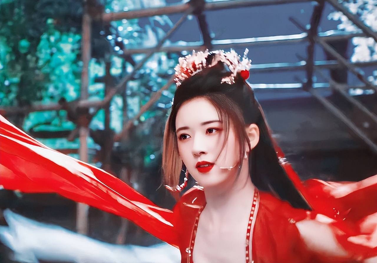 《且试天下》赵露思再现红装,与杨洋吻戏超甜,粉丝担忧杨洋演技