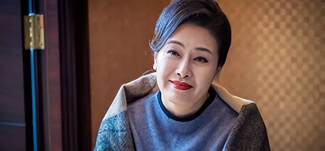 原创演员贾妮辣眼和申军谊在一起八年不结婚余生不会辜负富豪丈夫