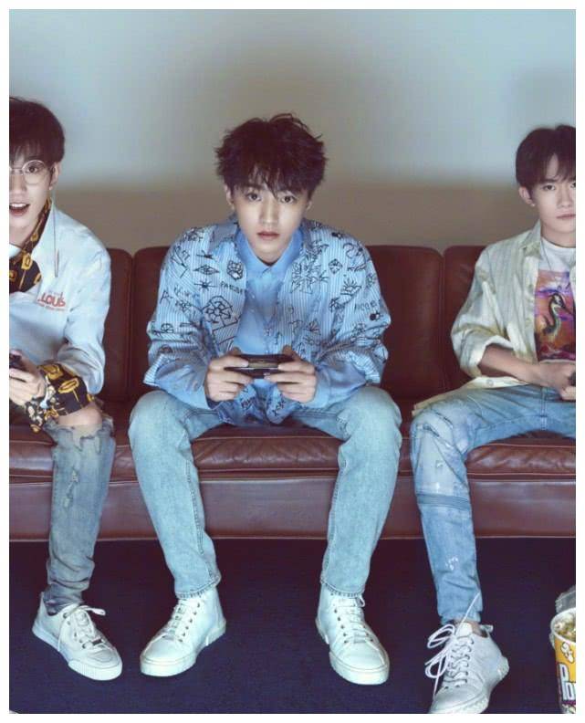 tfboys六周年服装公开,三小只穿搭各有特点,你pick谁_威廉莎士比亚