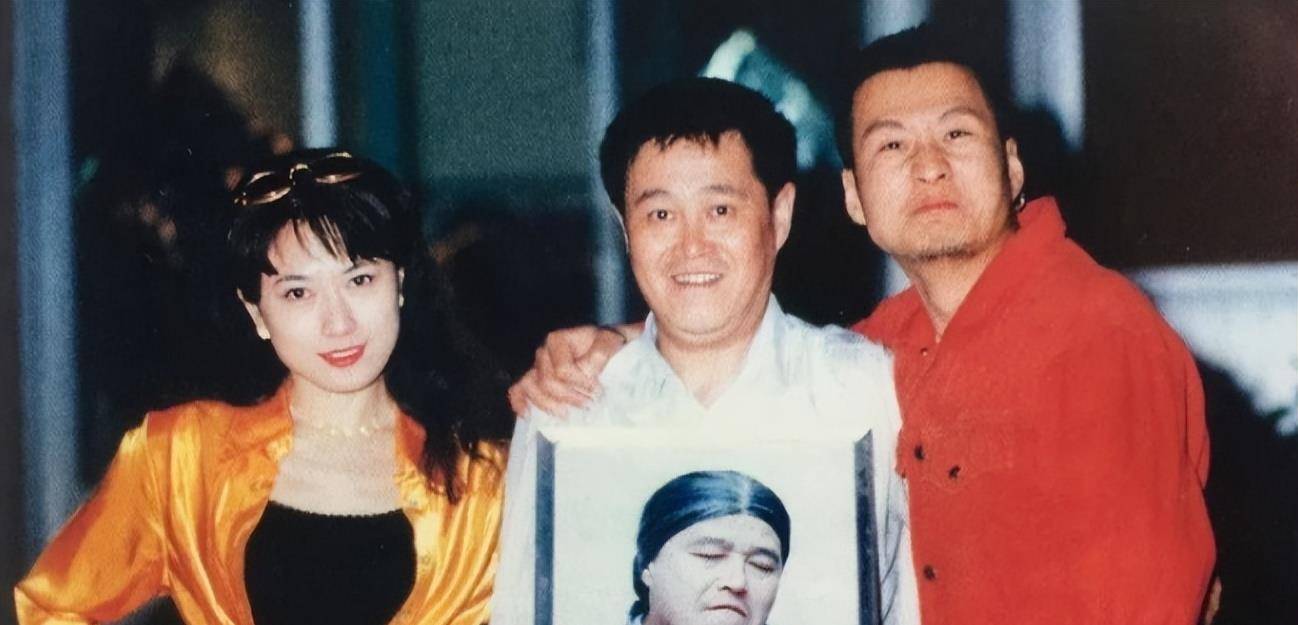 离婚25年后,戈伟如独自带娃似少女,林志隆儿女双全幸福美满_丈夫_生活