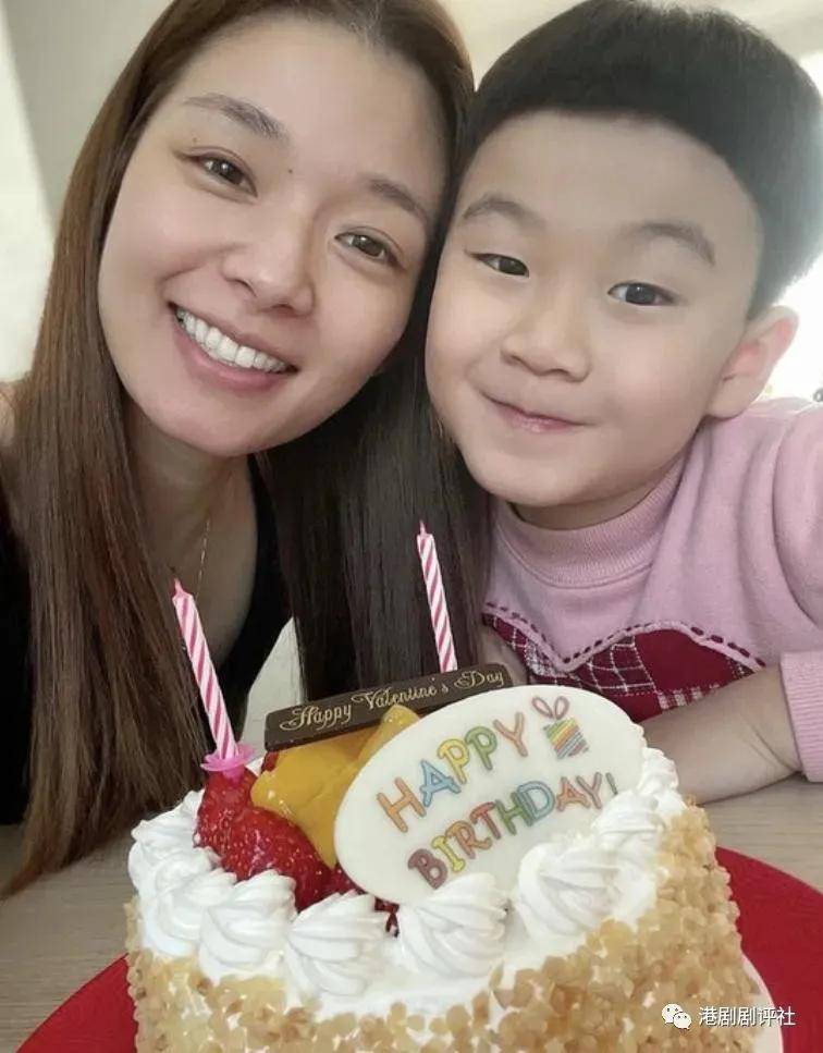 《爱回家》cp结婚网友大呼好甜,有主演儿子十岁仍不结婚_吕慧仪