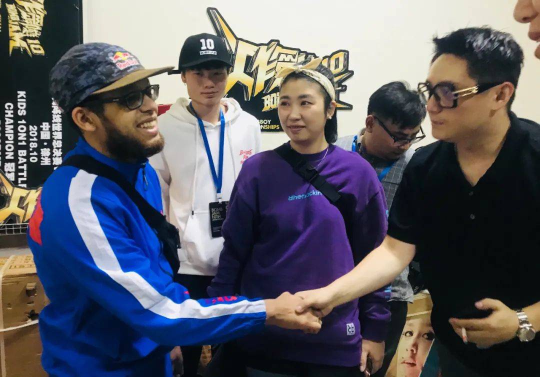 角斗舞仕街舞名人堂之bboy刘震宇乐乐