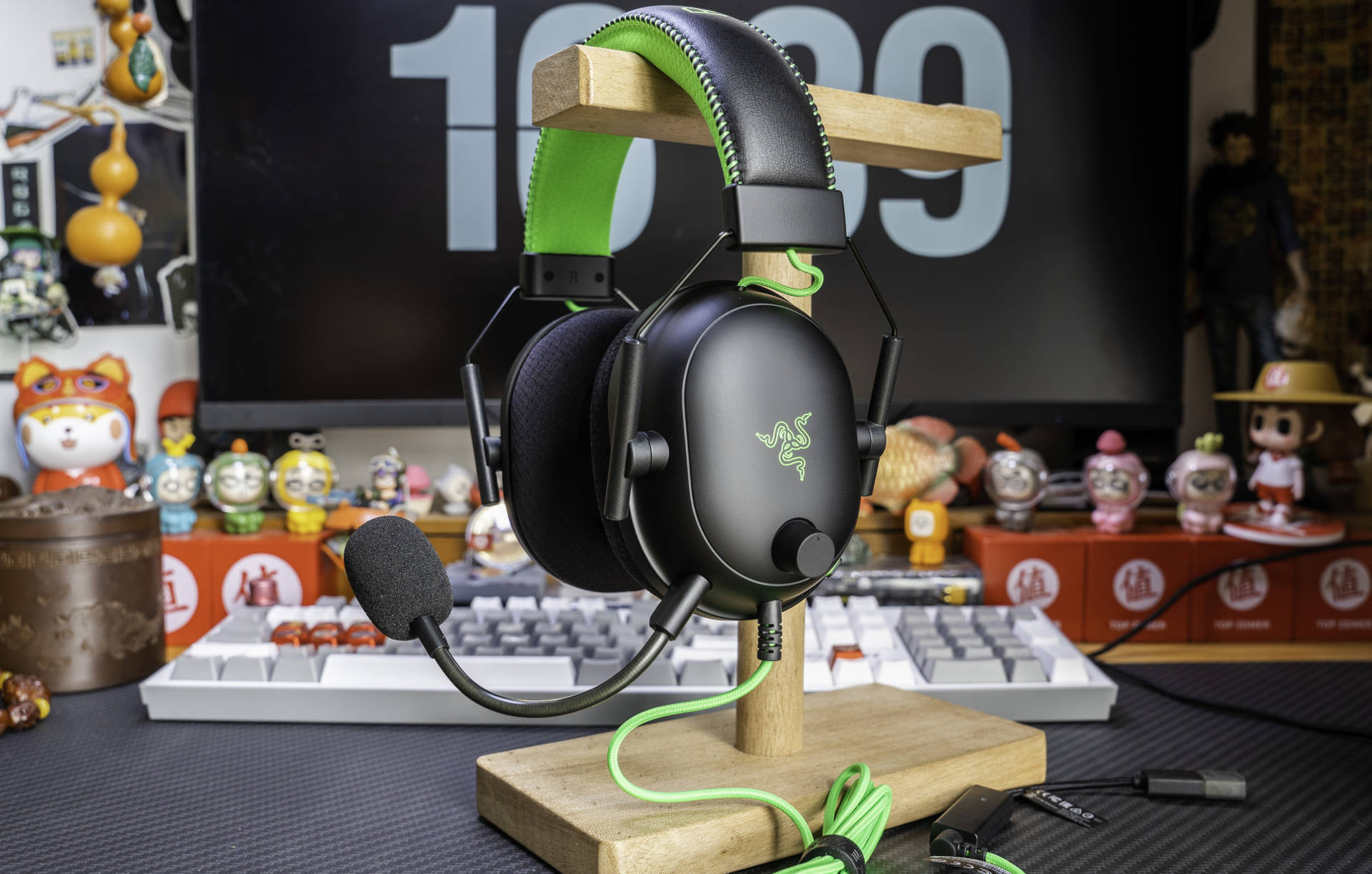 听声辨位一触即发雷蛇旋风黑鲨v2电竞游戏耳机体验