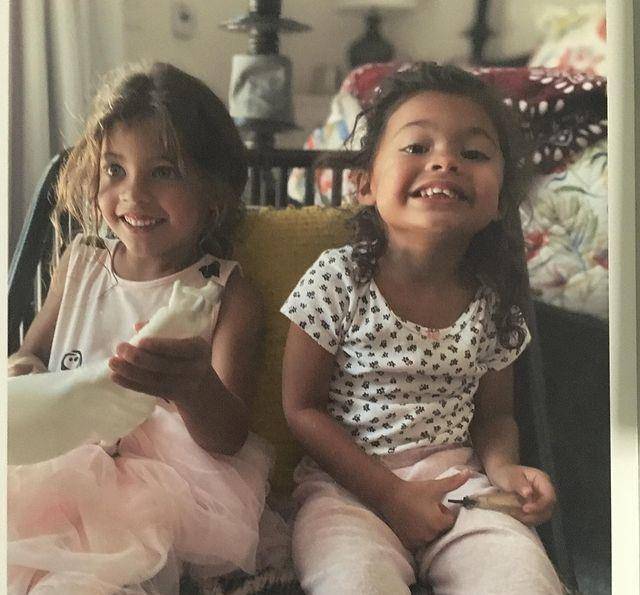 现年49岁的强森将她的爱妻劳伦·哈希安带来了,而这也是现年37岁的