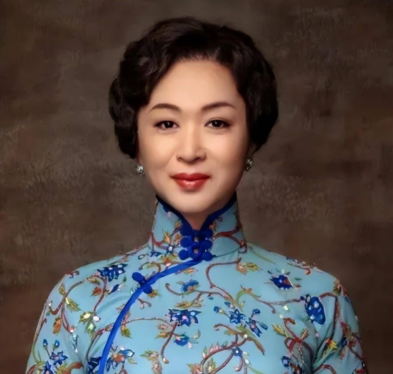 金星由 他 变成 她 背后的故事让人泪目 舞蹈 妈妈 女孩子