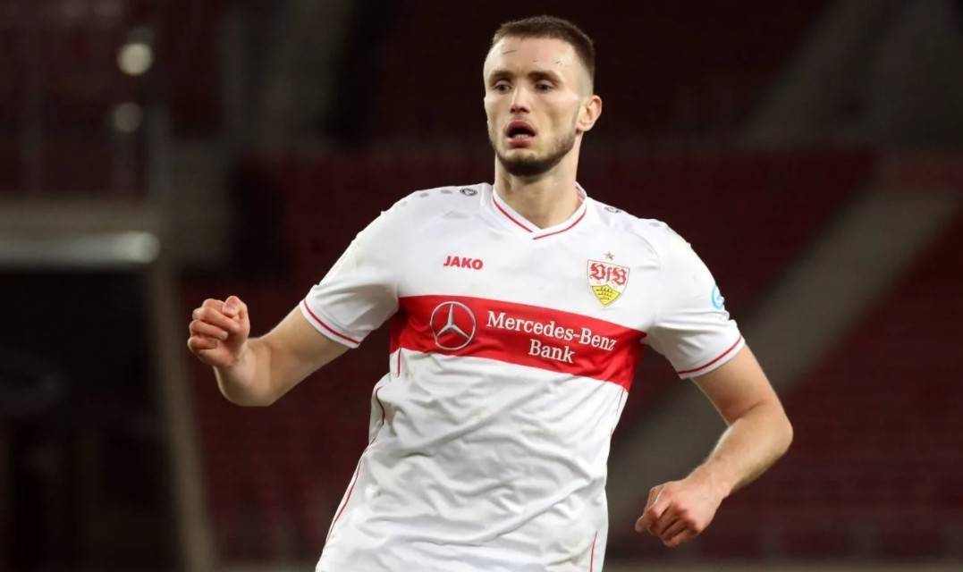 原创2500万欧元曼联抢购2米高中锋曾多次大伤效率奇高的空霸