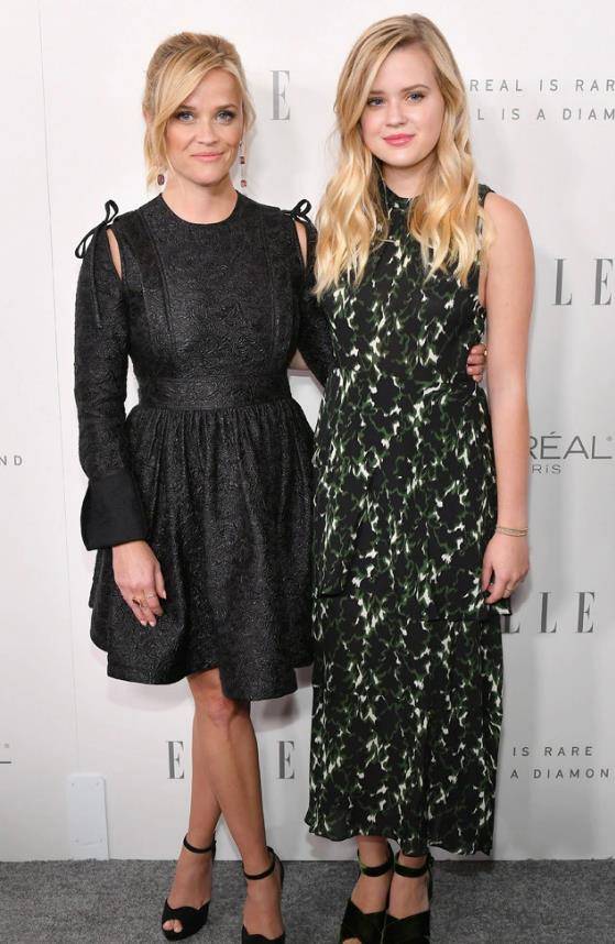 艾娃·菲利普和瑞茜·威瑟斯彭太像了,分不清谁是女儿?谁是母亲?