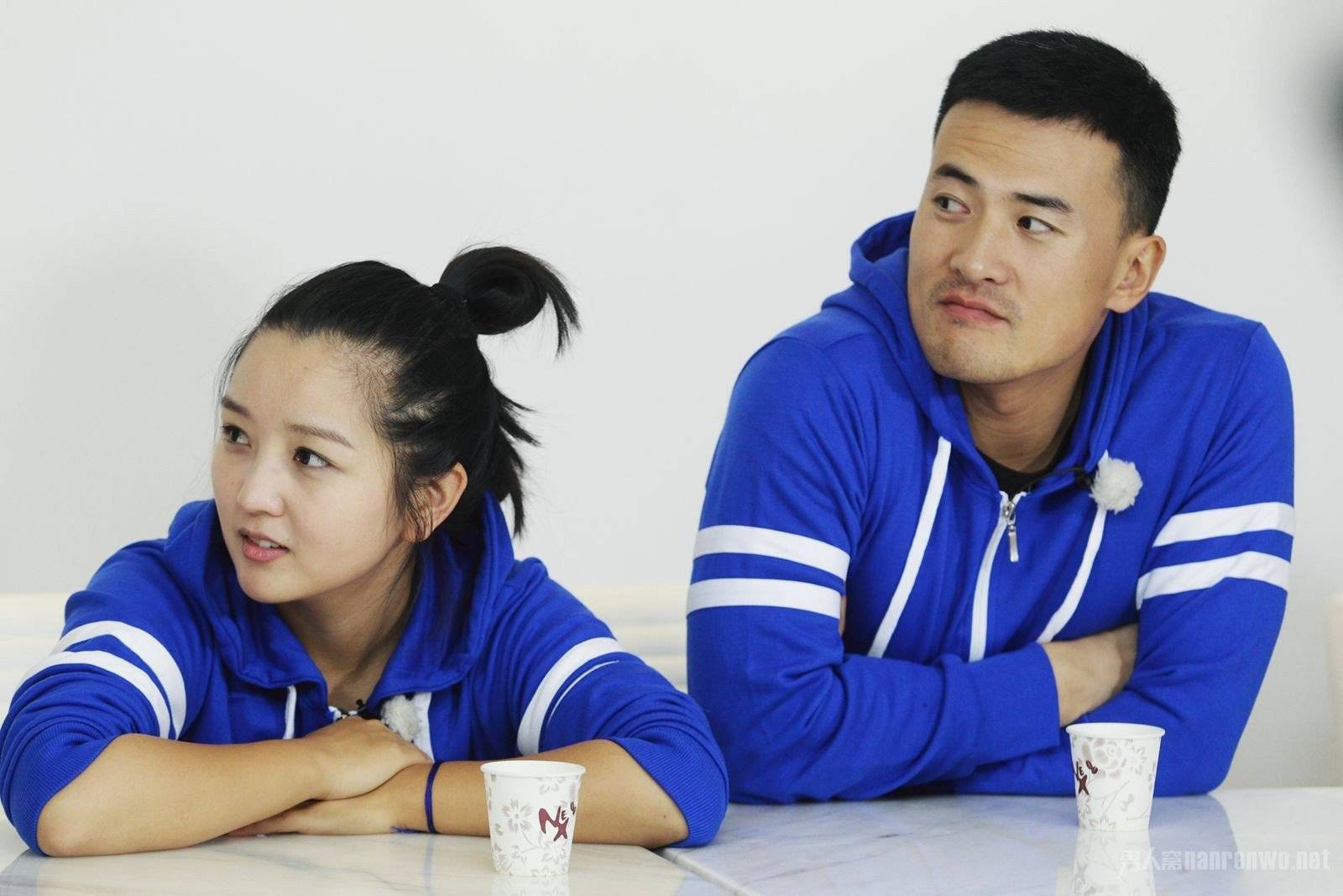 何洁情路坎坷_郝子铭何洁怎么认识的_何洁三段婚姻经历