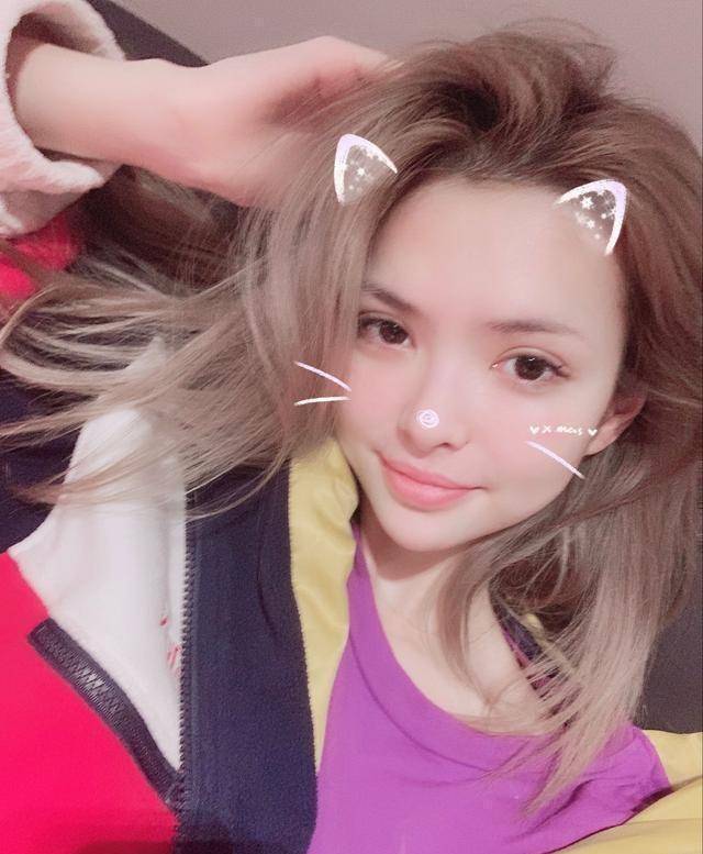 原创超模康雅馨公开征婚要求高富帅会花言巧语家境殷实身高超180