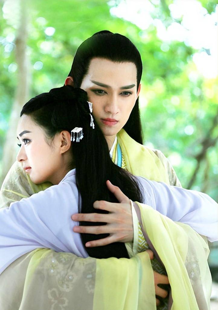 影版《花千骨》白子画扮相引争议,与霍建华差距大,又是毁经典?